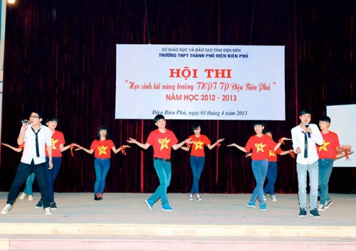 GDTrH - Học sinh THPT thành phố Điện Biên Phủ với cuộc thi “Học sinh tài năng” sôi động và hấp dẫn.