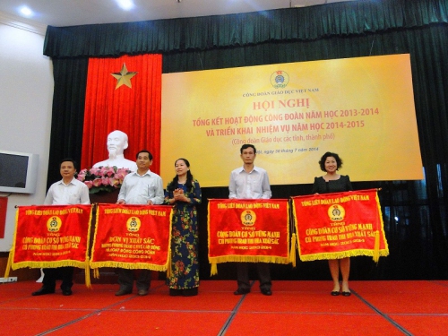 CĐN - Hội nghị tổng kết hoạt động công đoàn năm học 2013 - 2014 và triển khai nhiệm vụ năm học 2014 - 2015 khối tỉnh, thành phố