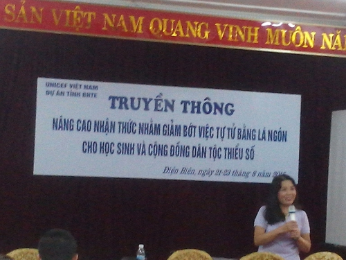 GDTH - Dự án tỉnh Bạn hữu trẻ em tập huấn Truyền  thông phòng chống tai nạn tự tử bằng cây lá ngón.