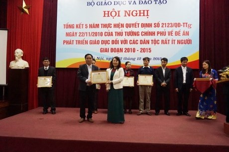 KHTC - Tổng kết Đề án phát triển giáo dục đối với các dân tộc rất ít người