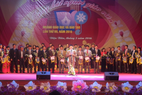 TCCB - Tổng hợp tin vắn diễn ra trong tuần 4 tháng 3 năm 2016