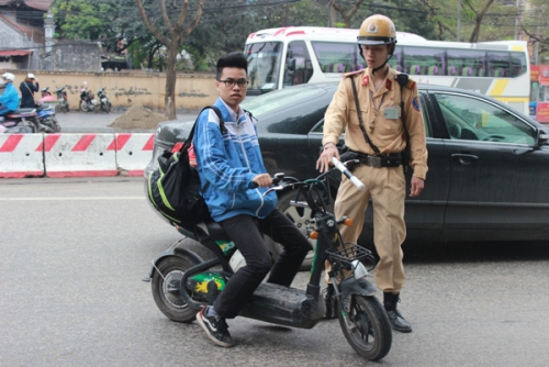 Thanh tra Sở -Tăng cường triển khai công tác giáo dục an toàn giao thông đầu năm học 2016-2017