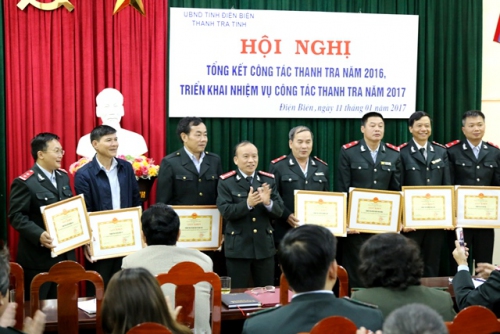 Thanh tra Sở: Ngày 11/1/2017 Thanh tra Tỉnh tổ chức Hội nghị tổng kết công tác thanh tra năm 2016 và triển khai nhiệm vụ công tác thanh tra năm 2017. Đồng chí Phan Văn Thống Chánh thanh tra tỉnh chủ trì hội nghị.