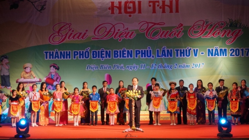 VP - Hội thi Giai điệu tuổi hồng ngành Giáo dục và Đào tạo thành phố Điện Biên Phủ lần thứ V năm 2017