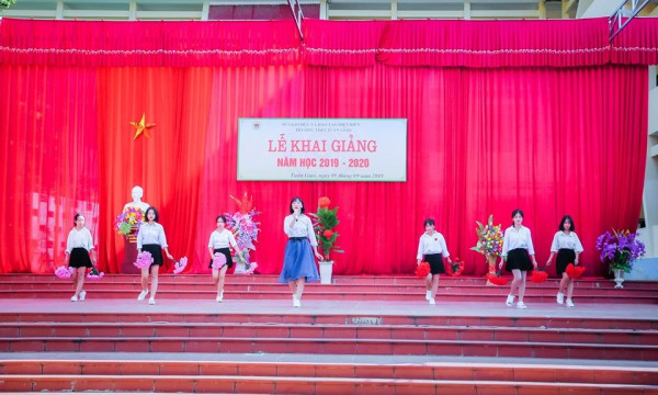 Trường THPT Tuần Giáo tổ chức Lễ khai giảng năm học 2019-2020