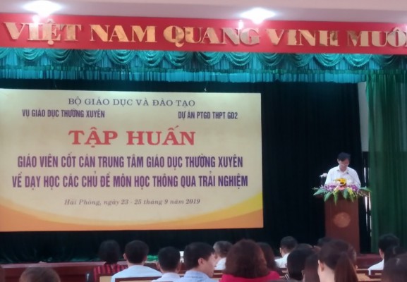 Bộ Giáo dục và Đào tạo tổ chức tập huấn về dạy học các chủ đề môn học thông qua trải nghiệm