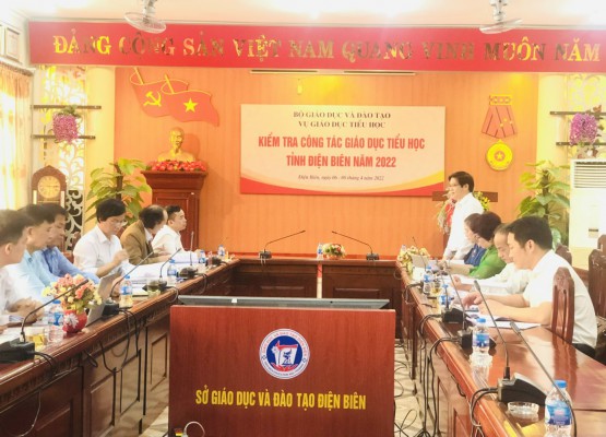 Đoàn công tác Vụ Giáo dục Tiểu học, Bộ Giáo dục và Đào tạo làm việc với lãnh đạo Sở Giáo dục và Đào tạo Điện Biên