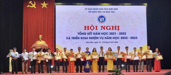 Tổng kết năm học 2021 - 2022  và triển khai nhiệm vụ năm học 2022-2023