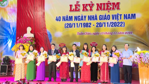 Ngành GD&ĐT huyện Tuần Giáo: Kỷ niệm 40 năm Ngày Nhà giáo Việt Nam